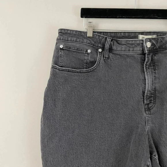 Madewell The Curvy Plus Perfect Vintage Straight Jean in Lunar Wash Size 26W - Picture 6 of 8